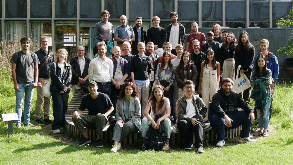 Students of Quantum Information Science that started their master studies in 2023 and maybe some of the beneficiaries of the new PhD program.